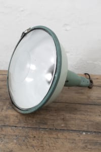 Industrial light pendant