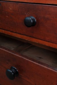 Early Victorian chest of drawers