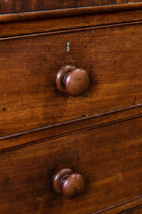 Original mahogany chest of drawers