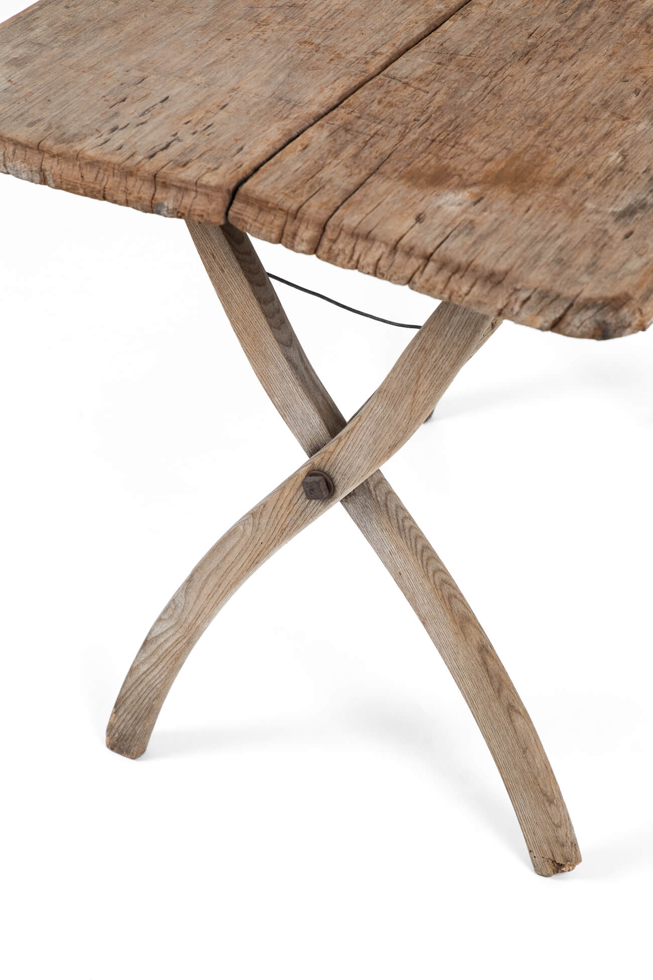 primitive coaching table