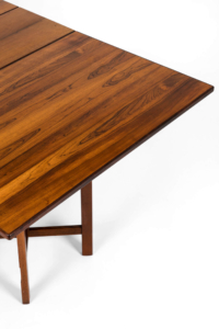 Mid-century rosewood dining table by Bendt Winge for Kleppe Møbelfabrik