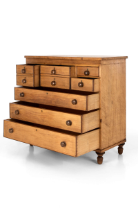Victorian chest of drawers