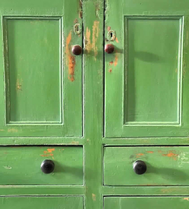 Country house antiques
