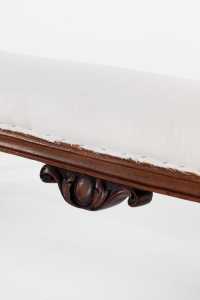 long footstool
