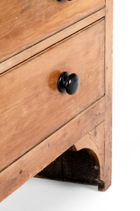 pine chest of drawers