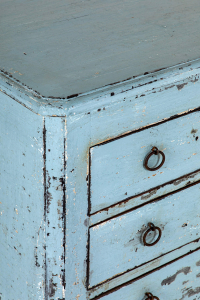 antique chest of drawers