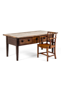 Large English preparation table