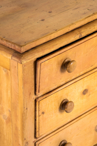 pine dresser