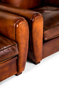 leather club chairs