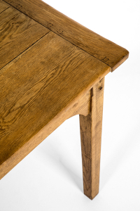 french farmhouse table