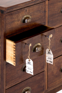 antique bedroom furniture