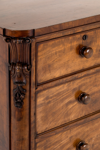 mahogany chest of drawers